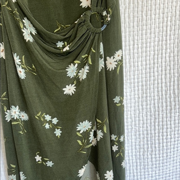 No Boundaries Green Floral Midi Dress - Picture 13 of 14
